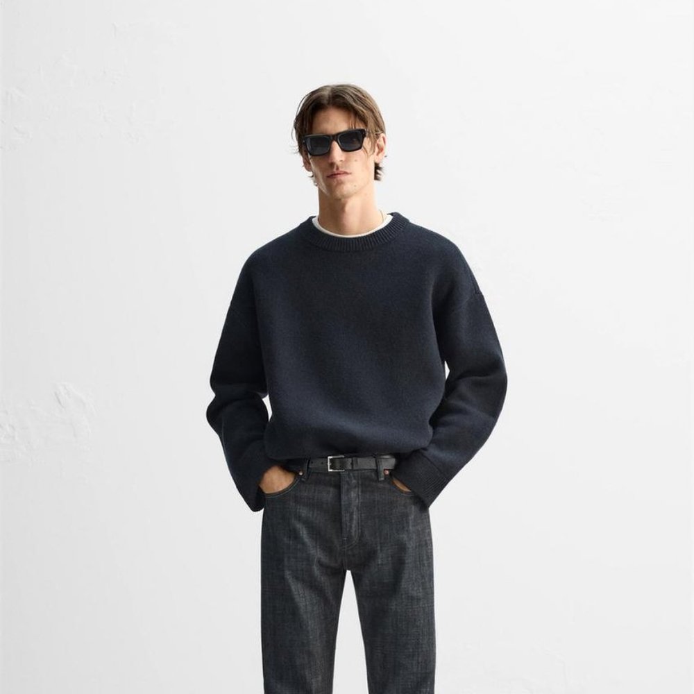 DENSE KNIT SWEATER